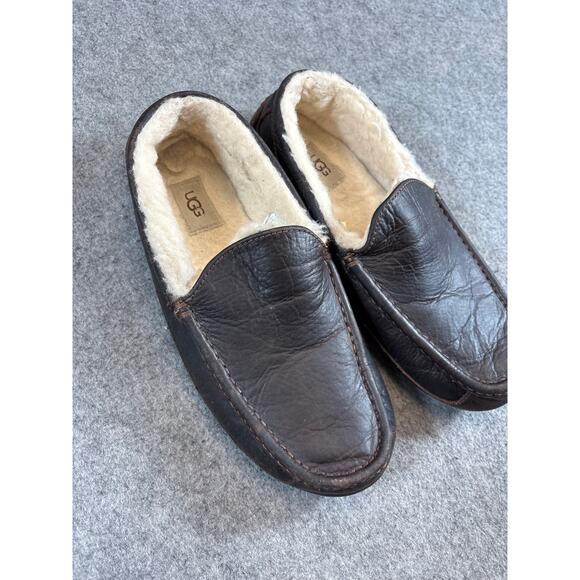 UGG Ascot Slipper Moccasin Mens Brown Leather Shearling Lined Loafer Shoes US 10 main image 4
